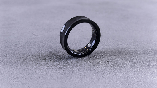 Oura Ring(オーラリング)完全ガイド|第4世代の機能・精度・口コミを徹底解説【2025年最新版】